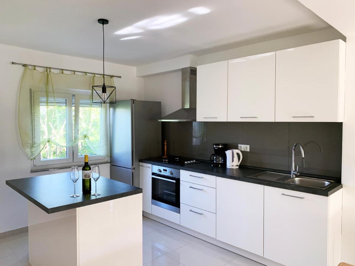 New Apartment Ema II Vrh  외부 사진